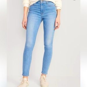 Old Navy (extra high rise) Rockstar super skinny (380 stretch)